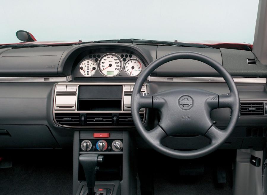  Nissan X-Trail 2000 года  (JP) (фото 2 из 2)